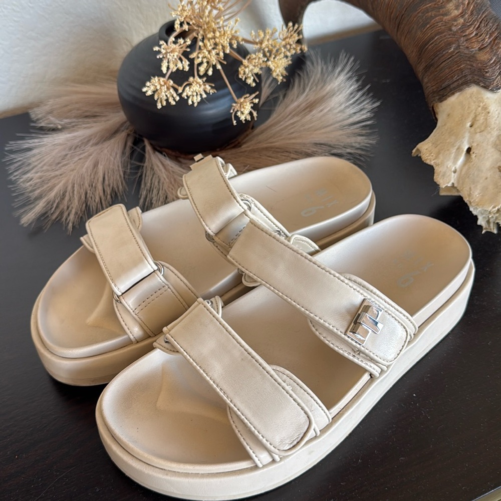 Cream Mix 6 Sandles
